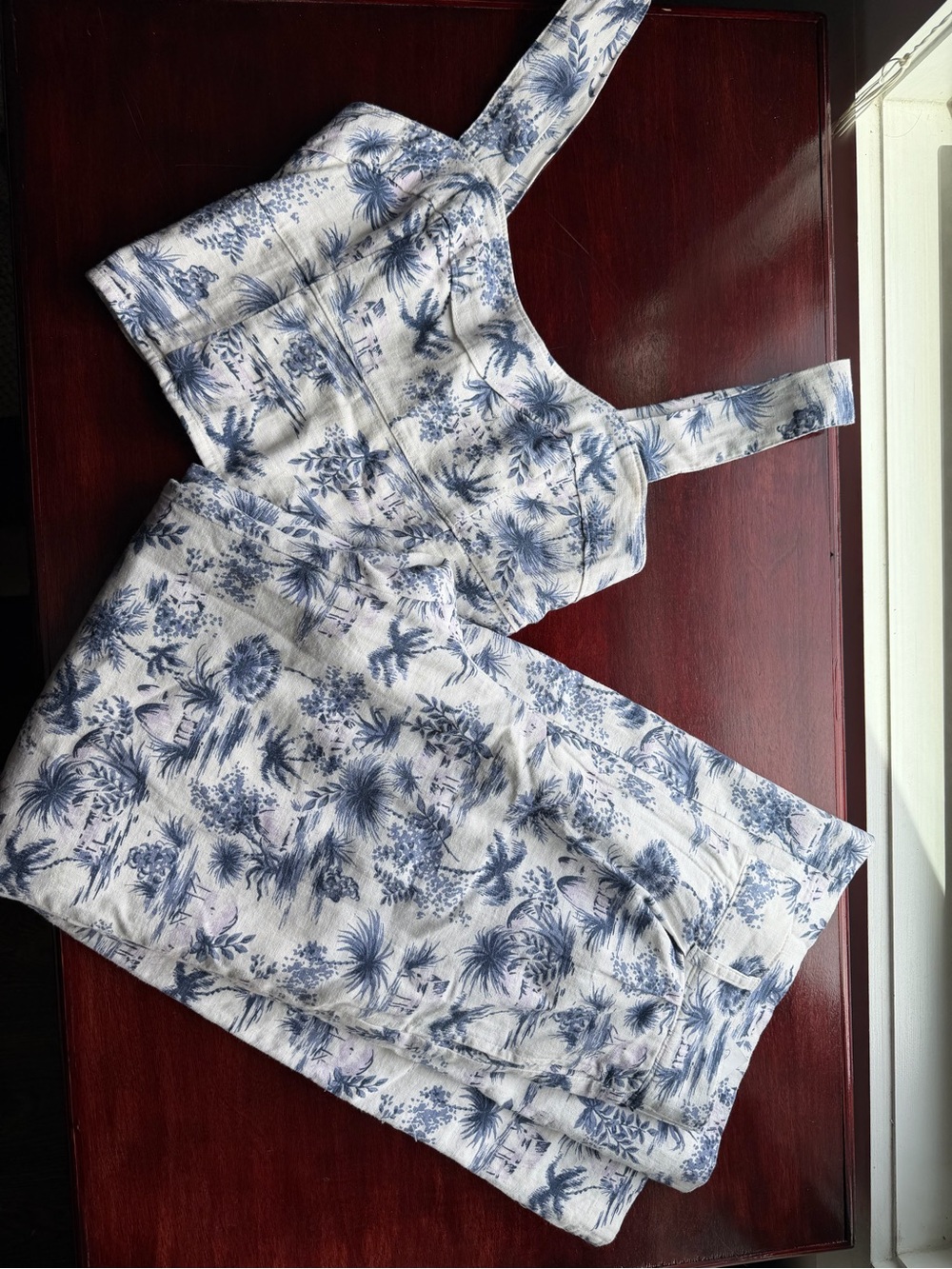 Abercrombie & Fitch 2 Piece Set Pants and Shirt with Blue Floral Toile Print - Picture 2 of 5